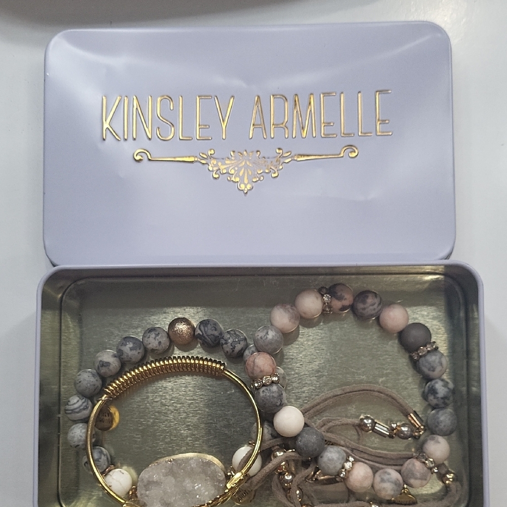 Kinsley Armelle Gray and Gold Bracelet Set